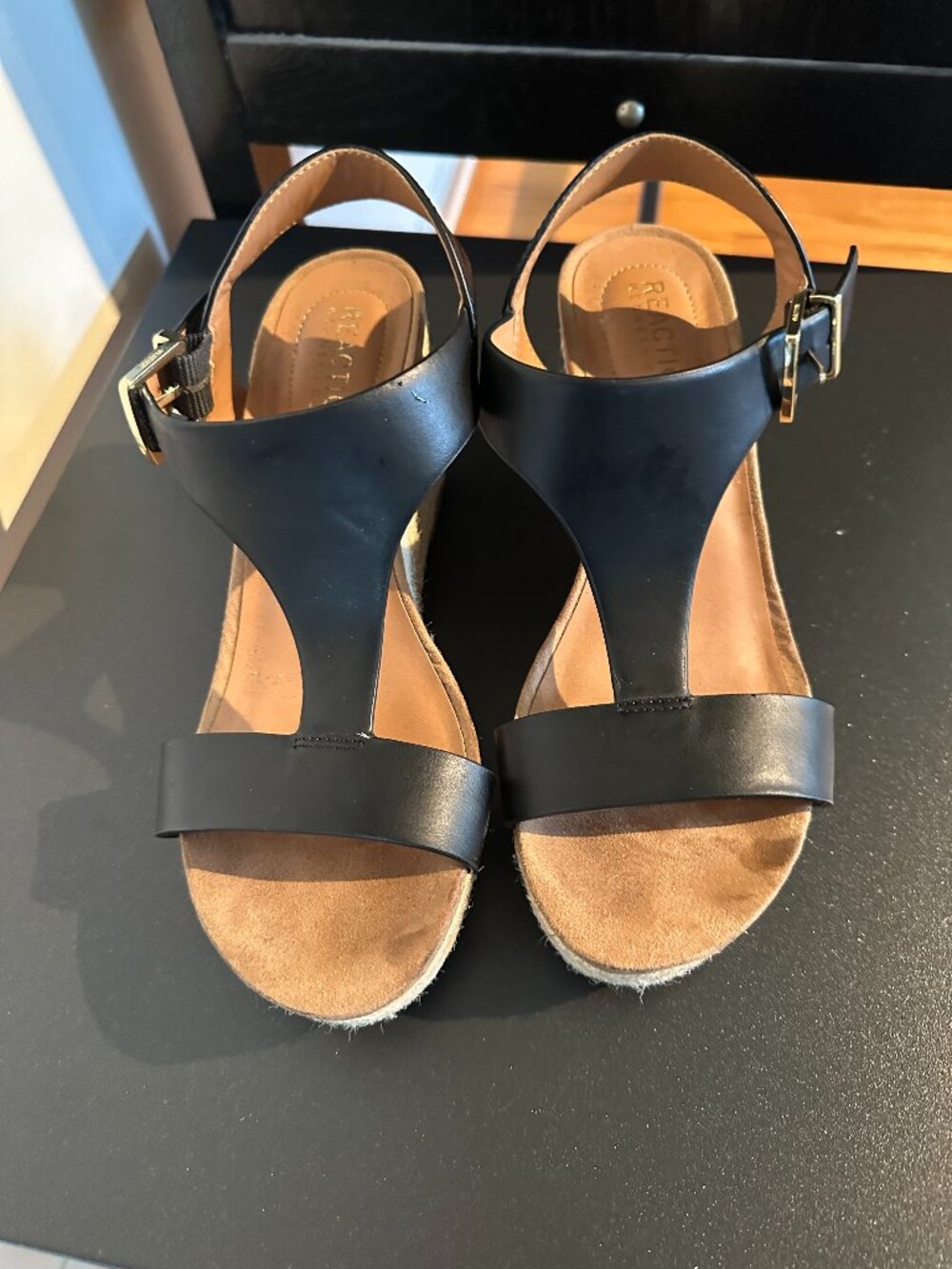 Reaction Kenneth Cole Black Leather Size 5 Cork Wedges